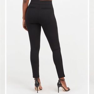 Spanx Perfect Blk Pant, Ankle Sequin Tuxedo Skinny, Size Large